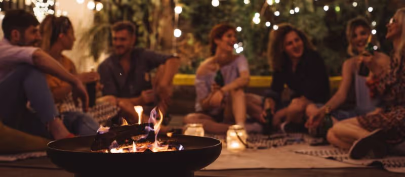 creative-ways-to-spend-an-evening-with-friends-this-february
