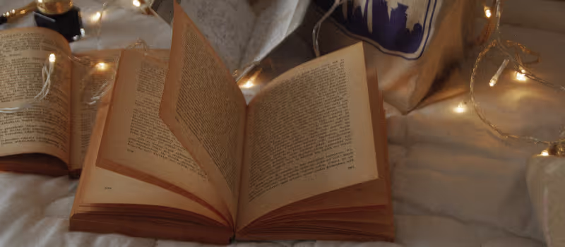 gift-ideas-for-the-book-lover-this-valentines-day