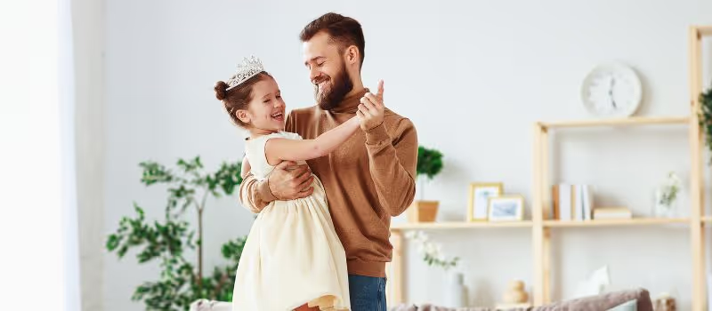 everyday-magic-5-enchanting-ways-to-make-your-daughter-feel-like-a-princess