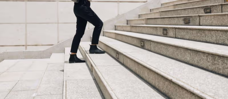 5-surprising-benefits-of-ditching-the-elevator-and-taking-the-stairs-daily